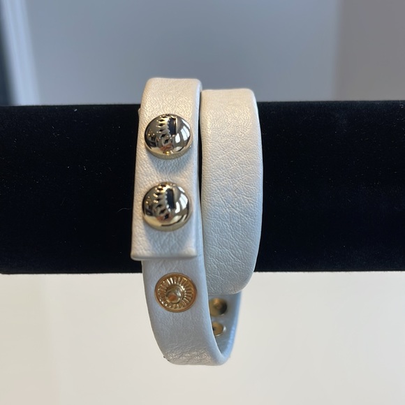 Juicy Couture Leather Wrap Bracelet - Picture 2 of 4